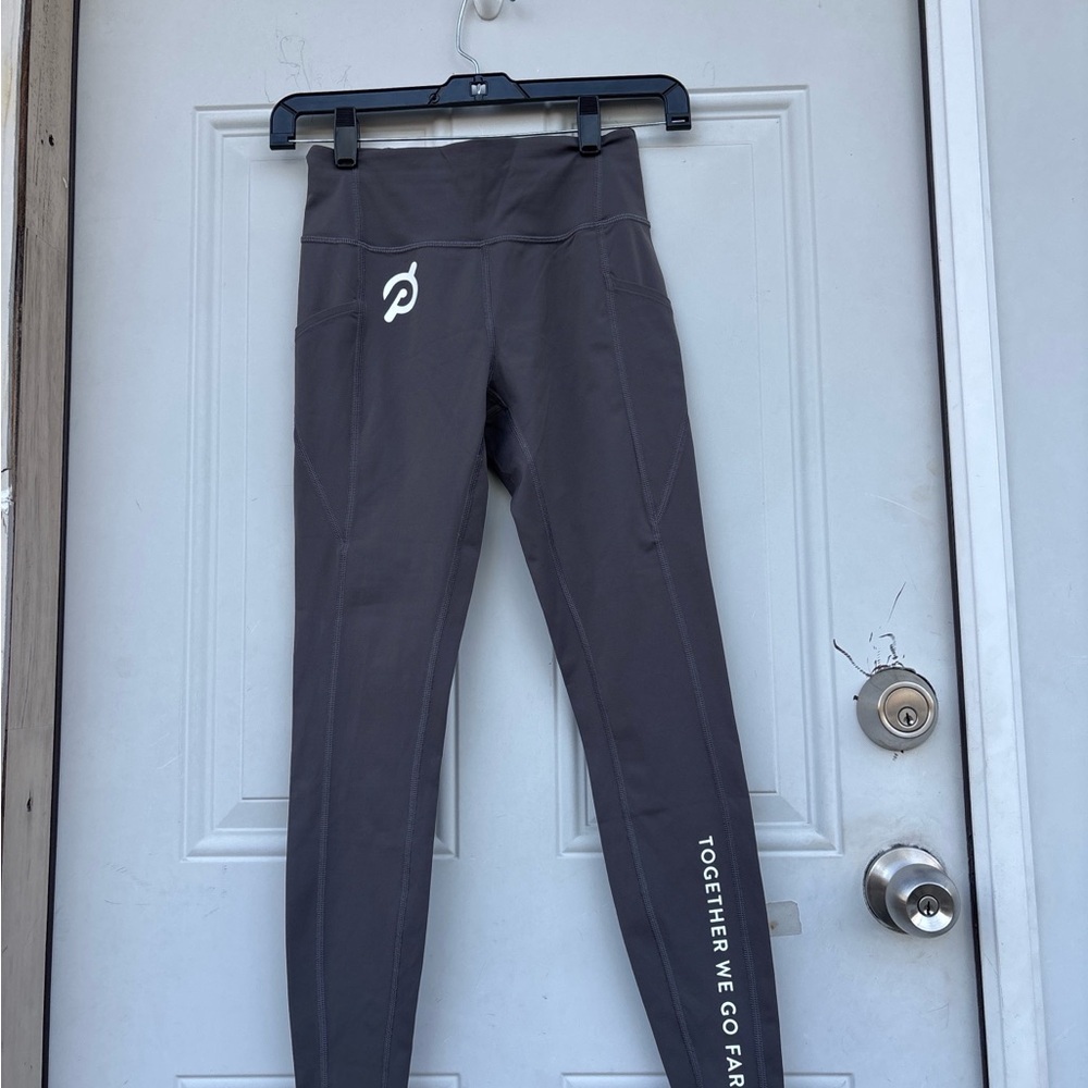 Peloton Kids Charcoal Gray High-Rise Leggings with Side Slogan